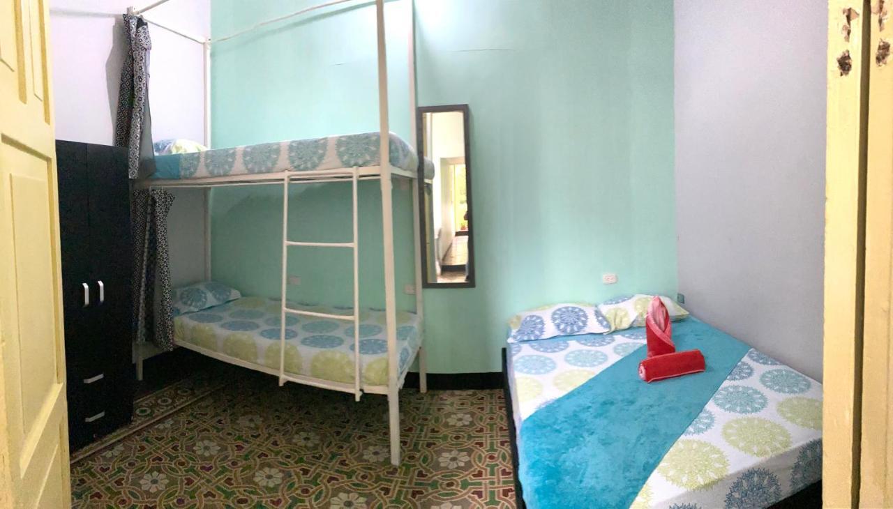 La Buleka Hostel Cartagena Exterior photo
